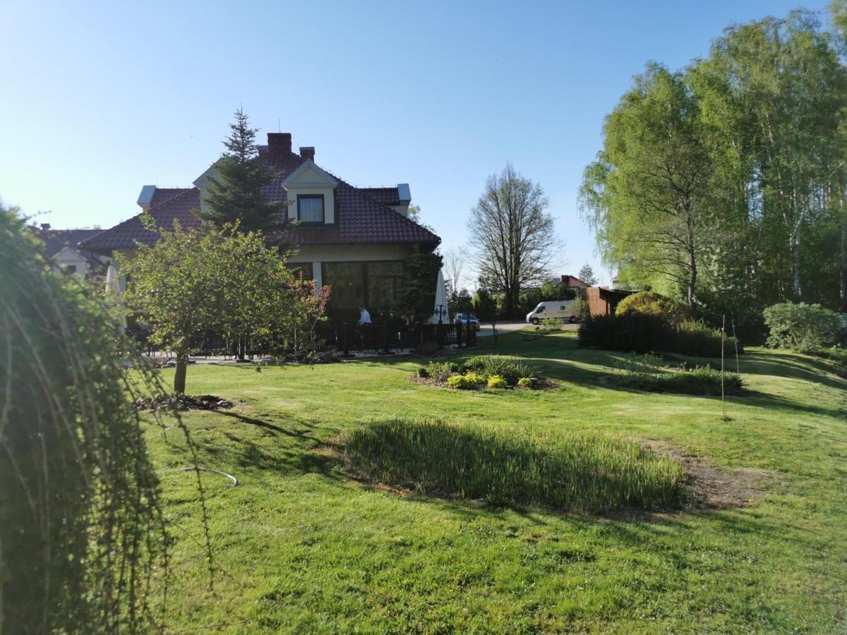 Hubertus Aparthotel & Restaurant & Horse Club Starogard Gdański Exteriör bild