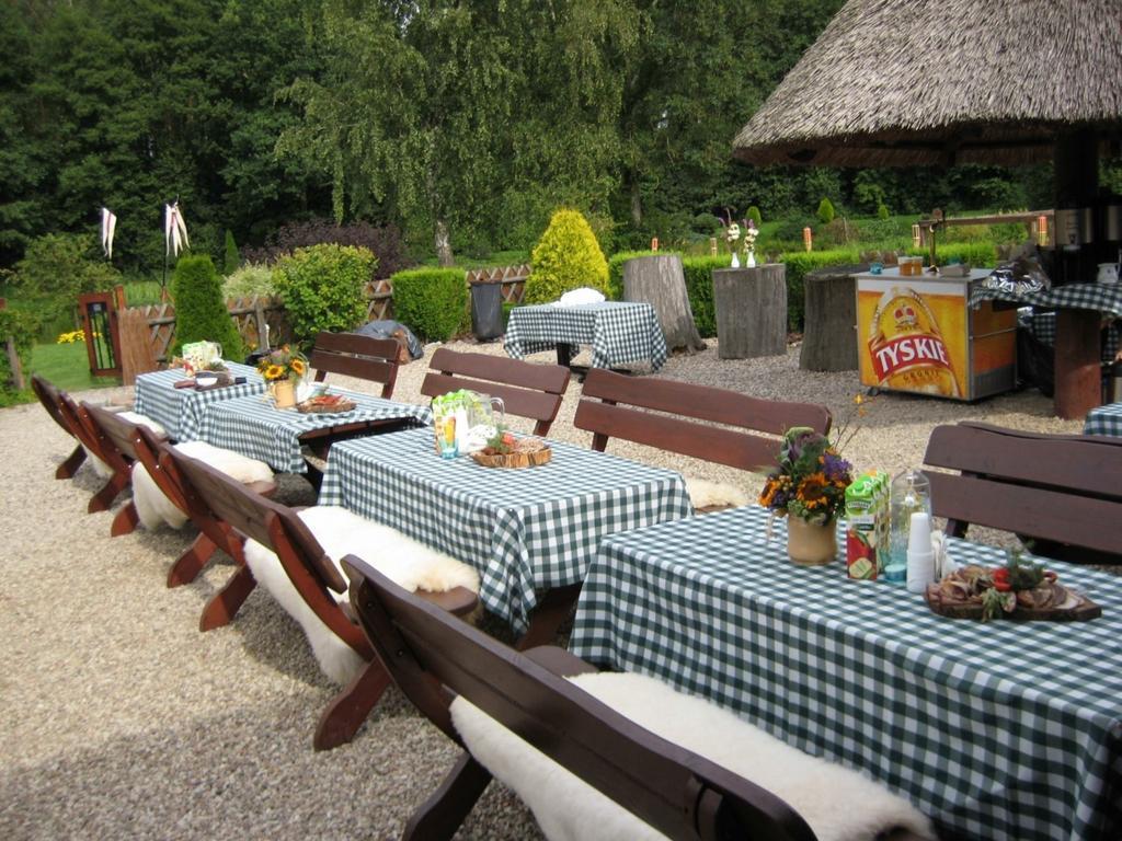 Hubertus Aparthotel & Restaurant & Horse Club Starogard Gdański Exteriör bild