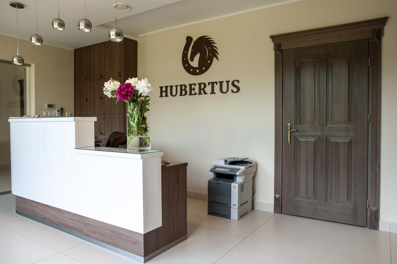 Hubertus Aparthotel & Restaurant & Horse Club Starogard Gdański Exteriör bild